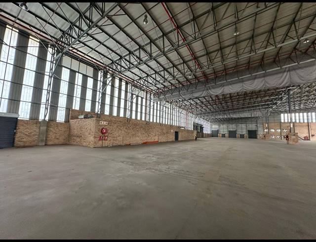 22,510M² WAREHOUSE TO LET IN MOSTYN PARK